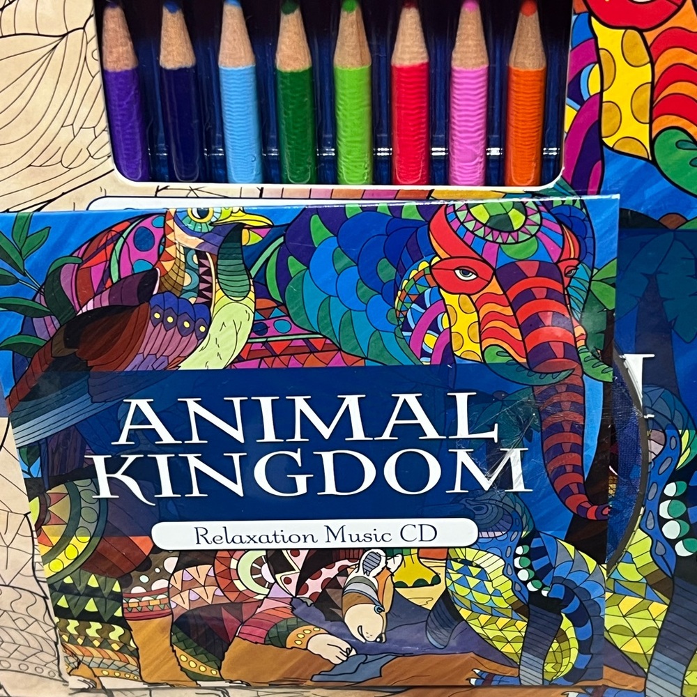 Adult Coloring Books With Colored Pencils Set of 3 New - Picture 3 of 8